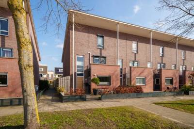 Woning A. Roland Holststraat 85 Almere