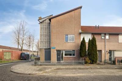 Woning Valetaweg 1A Almere