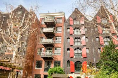 Woning Nieuwe Uilenburgerstraat 7E Amsterdam