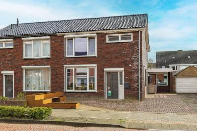 Woning Pastoor Bielarsstraat 15 Wernhout