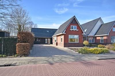 Woning Ferlinge Stasjonsstrjitte 63 De Westereen