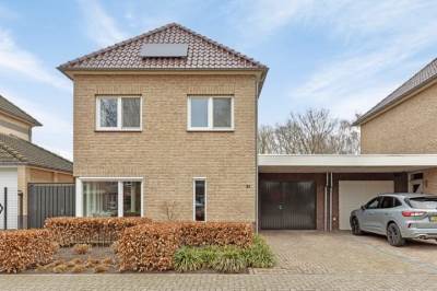 Woning Berkenhof 21 Grashoek