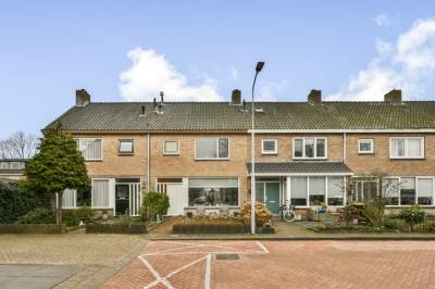 Woning Jan van Bergenstraat 48 Heemskerk