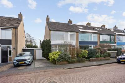 Woning Douw van der Kraplaan 25 Voorschoten