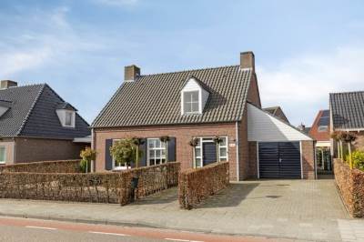 Woning Burg. Van Houtstraat 93A Budel