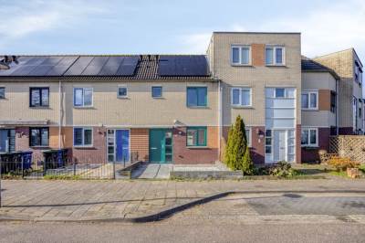 Woning Clare Lennartstraat 54 Almere