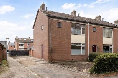 Woning Adelaarsweg 24 Assen