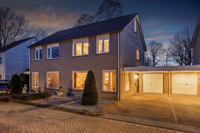 Woning Fie Carelsenstraat 20 Hengelo (OV)