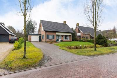 Woning De Nachtegaal 11 Surhuisterveen