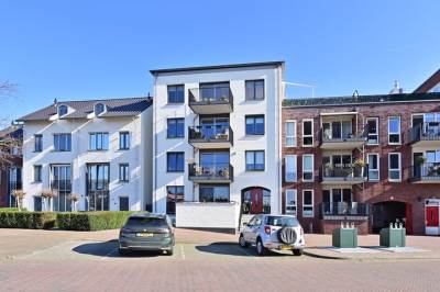 Woning IJsbaankade 9 Huizen