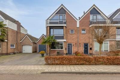 Woning Meidoornlaan 8 Harmelen
