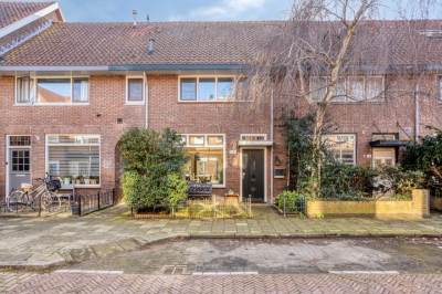 Woning Deken Waarestraat 18 Beverwijk