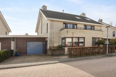 Woning Magneetveld 43 Almere