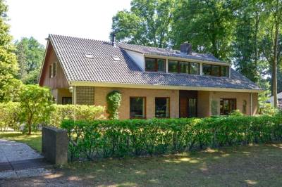 Woning Prinses Carolinalaan 8 Baarn
