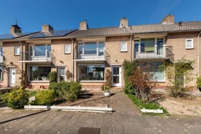 Woning Irenestraat 17 Halfweg