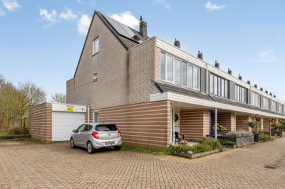 Woning Robert Stolzhof 203 Hoorn (NH)