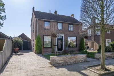 Woning Secretaris Rooijlaan 9 Dirksland