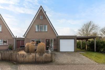 Woning Kroanenburg 2 St.-Annaparochie