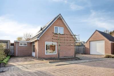 Woning Cornelis Oomestraat 44 Raamsdonk