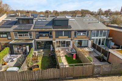 Woning Strandschelpenbank 3 Leiden