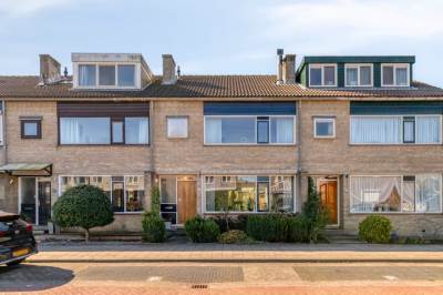 Woning Essenlaan 18 Ouderkerk aan den IJssel