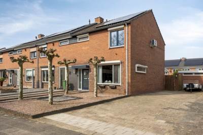 Woning Vincent van Goghstraat 24 Reuver