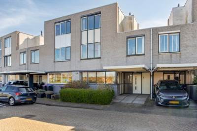 Woning Marga Klompéstraat 67 Spijkenisse
