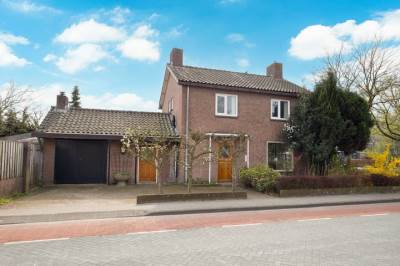 Woning Burgemeester van Heystlaan 1 Waalwijk