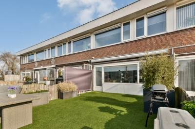 Woning Dennenlaan 134 Zwanenburg