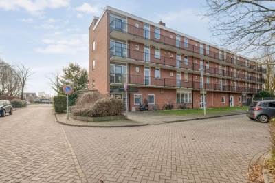 Woning Laan van Kortrijk 105 Almelo