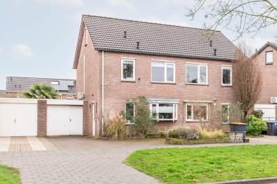 Woning Bloemersweide 75 Gendringen