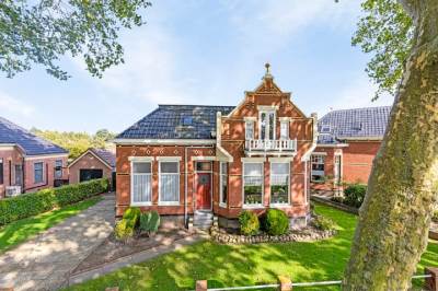 Woning Stationsstraat 2 Uithuizermeeden