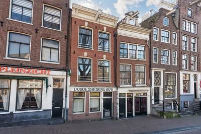 Woning Oudezijds Voorburgwal 77A Amsterdam