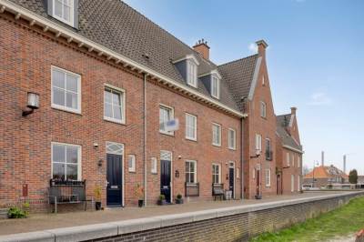Woning Frederik Hendrik wal 83 Geertruidenberg