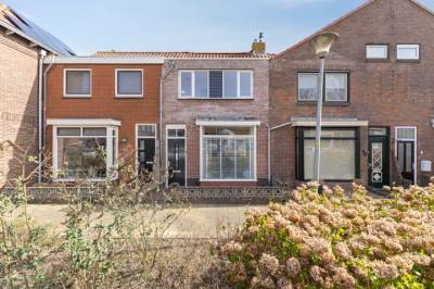 Woning van der Duyn van Maasdamstraat 13 Den Helder