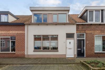 Woning Leeuwstraat 12 Halsteren