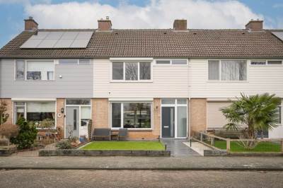 Woning Juliana van Stolbergstraat 67 Veen