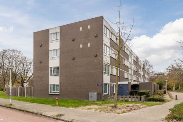 Woning Rhenenhof 96 Amsterdam
