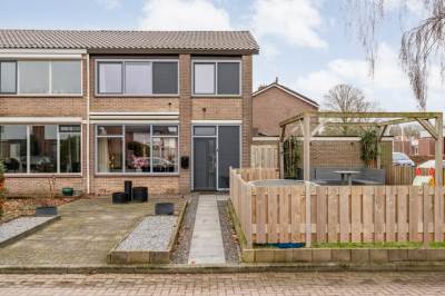 Woning D H van der Scheerstraat 12 Coevorden