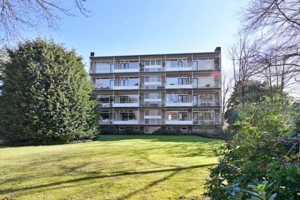 Woning Middenlaan 23 Bussum