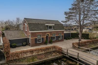 Woning Dorpsstraat 1 Heinenoord