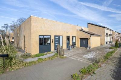 Woning Korenbloemweg 1 Alphen aan den Rijn