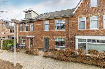Woning Azaleastraat 16 's-Gravendeel