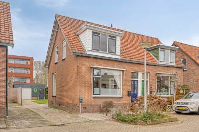 Woning Emmastraat 51 Lekkerkerk