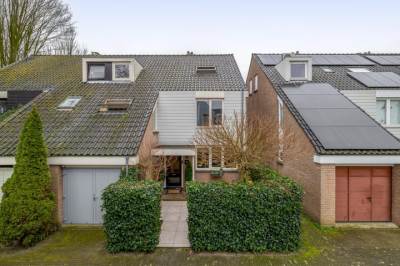 Woning Agathapark 42 Lisse