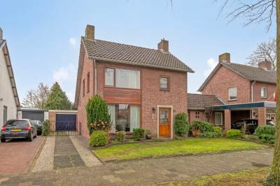 Woning Burgemeester van der Weidenlaan 63 Beek en Donk