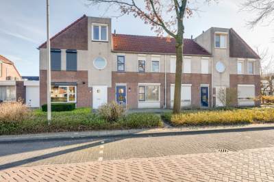 Woning Marga Klompélaan 71 Rijen