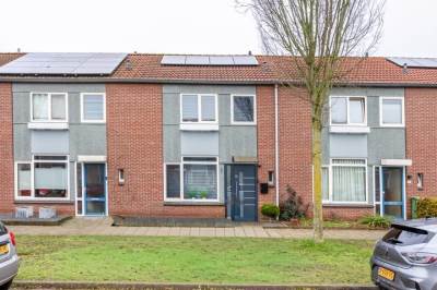Woning Amalia van Solmslaan 35 Grave