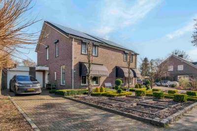 Woning Burgemeester van Deelensingel 115 Velden