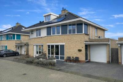 Woning Corrie Vonkplantsoen 31 Spijkenisse